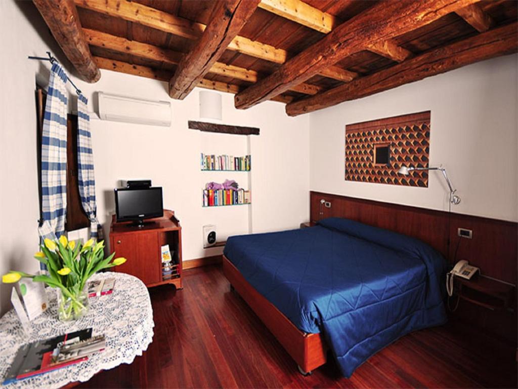 Hotel Dolcemela Ferrara Pokój zdjęcie