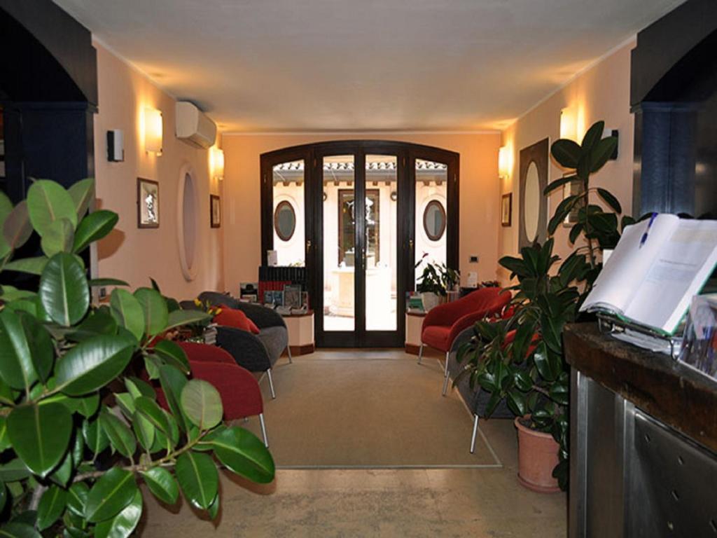 Hotel Dolcemela Ferrara Zewnętrze zdjęcie